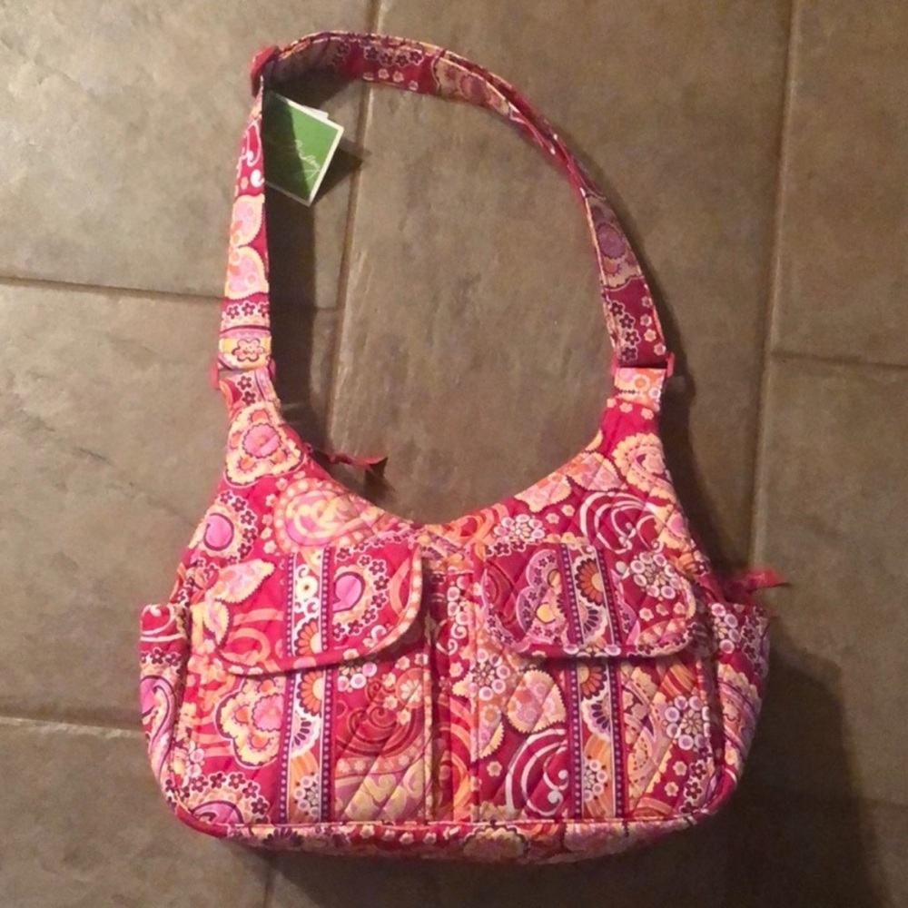 IN SEARCH OF Vera Bradley Cargo Sling - Picture 4 of 5